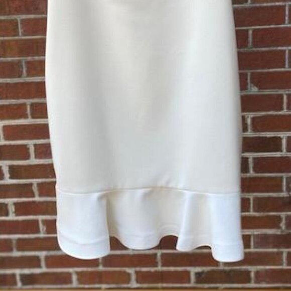 LIKELY Women's Banks Dress, bodycon fit and flounce at the hem. Size 12 - Picture 4 of 13